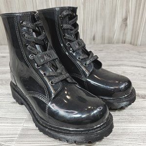 DKNY Glossy Tilly Lace-Up Rain Booties With Logo-Black/Black-Women's Size 8 NEW